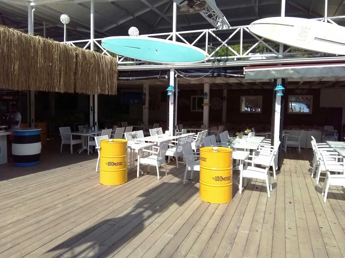 营地 Golden Sand Beach Club & Caravan Holidays 厄吕代尼兹