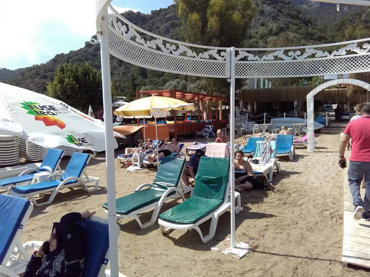 Golden Sand Beach Club & Caravan Holidays 厄吕代尼兹 土耳其