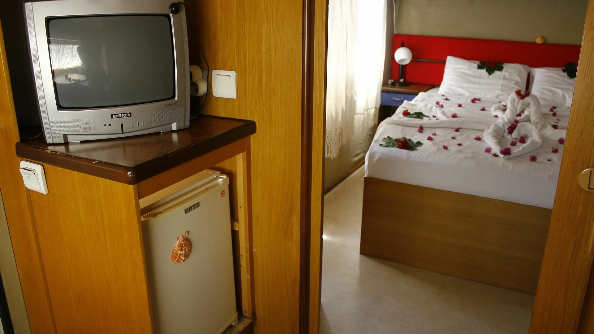 Golden Sand Beach Club & Caravan Holidays 厄吕代尼兹 土耳其