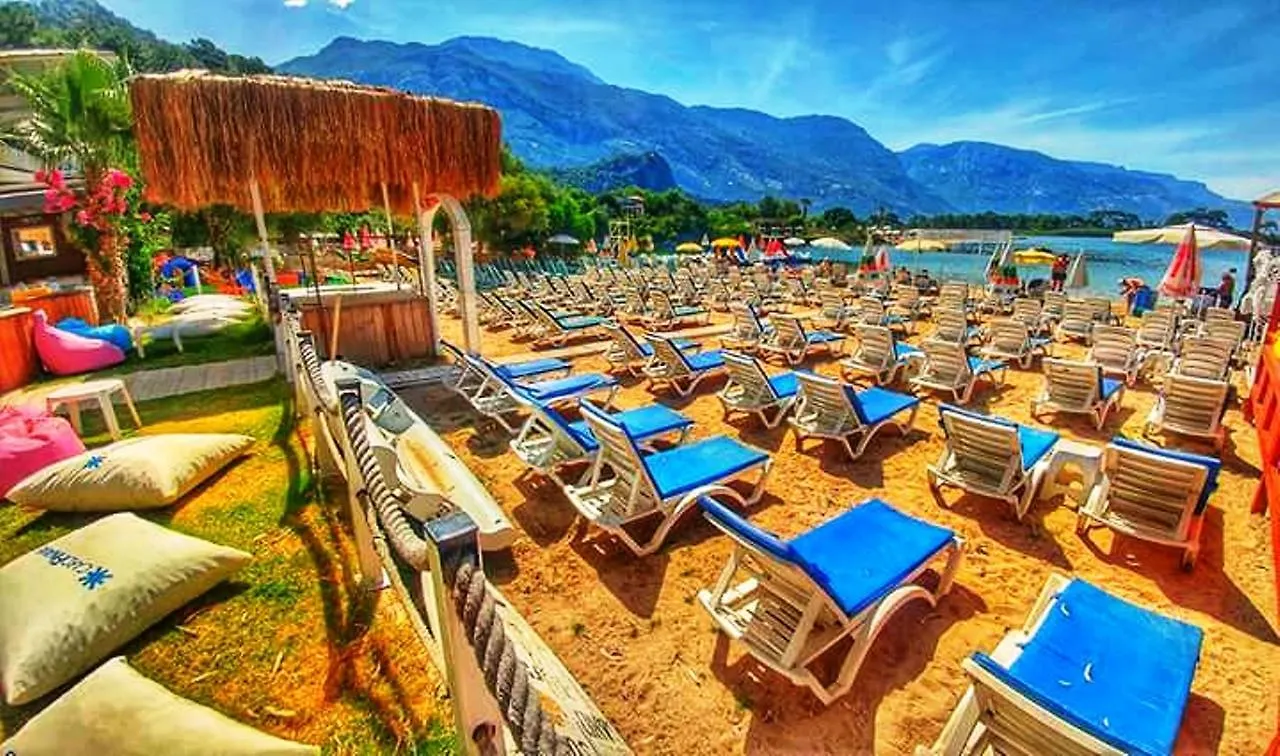 Kemp Golden Sand Beach Club & Caravan Holidays Oludeniz