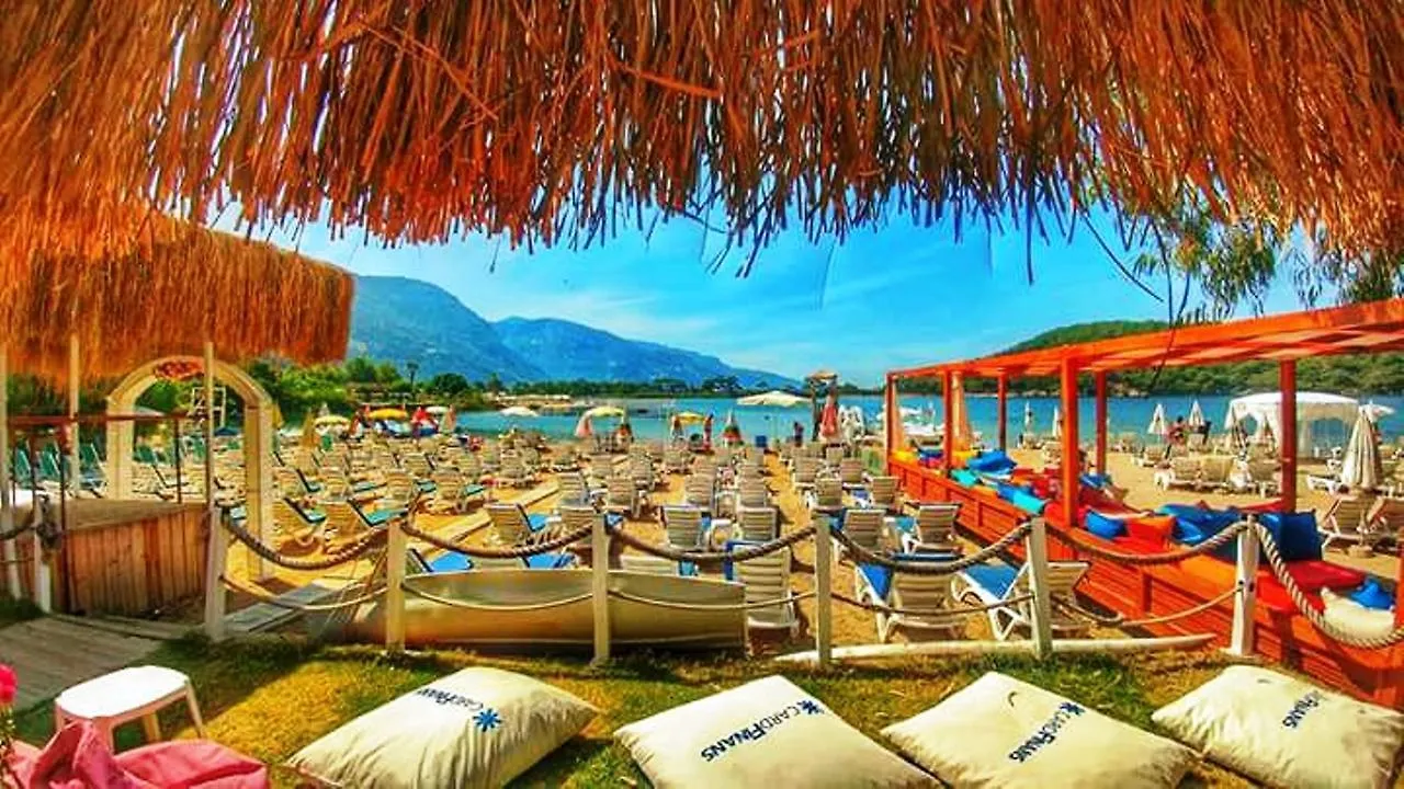 Golden Sand Beach Club & Caravan Holidays Oludeniz 3*,  Turecko